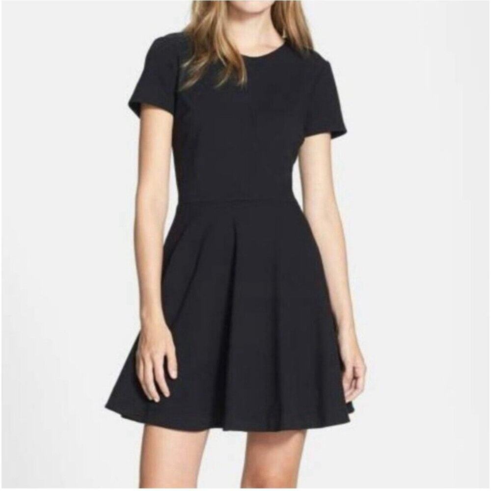Diane von Furstenberg LBD DELYSE Black Fit & Flare Mini Dress Exposed Zip Sz 10 - Picture 3 of 16